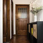 Corso 16 Apartment